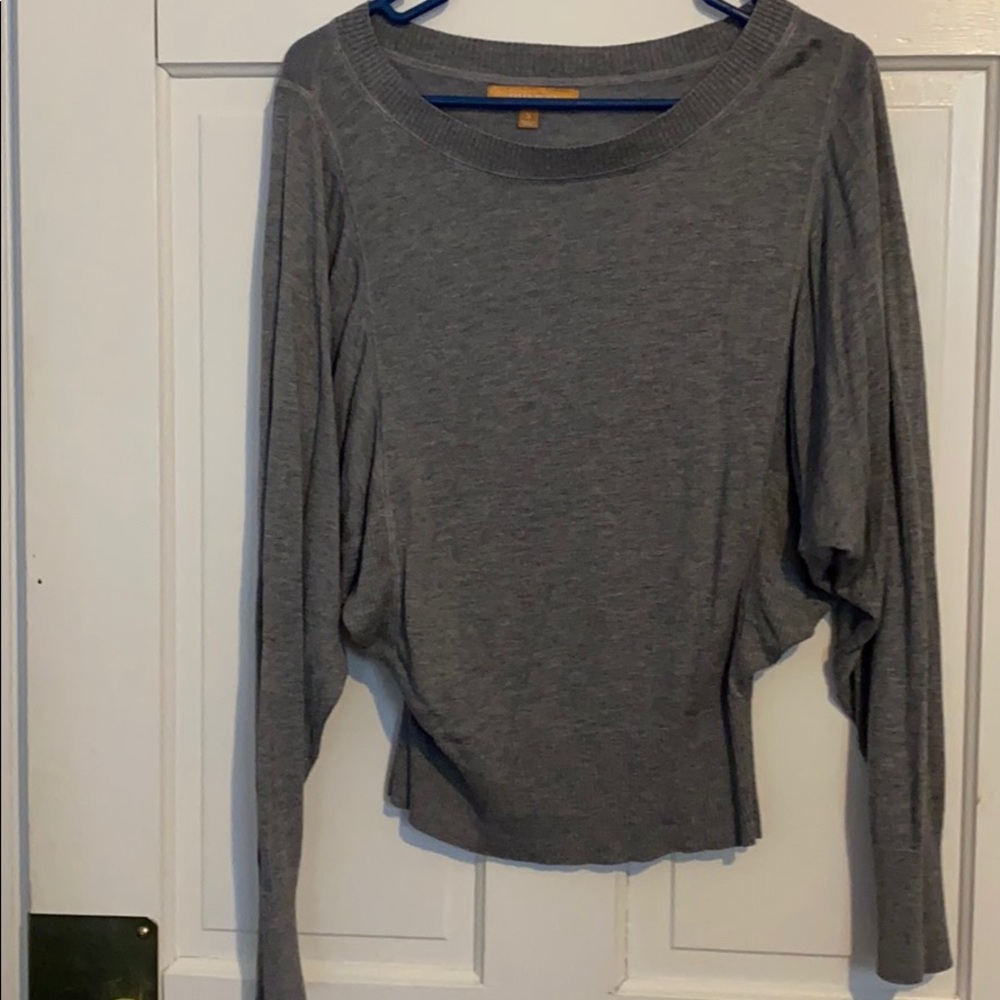 Thin long sleeve sweater